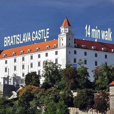 Gorgeous City Centre Apartment In Bratislava With Free Parking * Bratislava