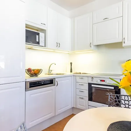 Gorgeous City Centre Apartment In Bratislava With Free Parking