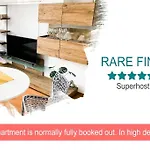 Apartment Gorgeous Centre In With Free Parking