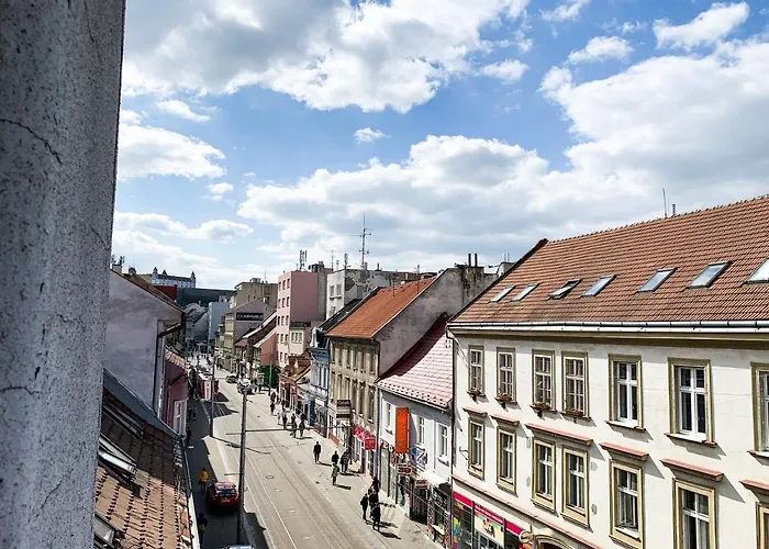 Gorgeous Centre In With Free Parking דירה