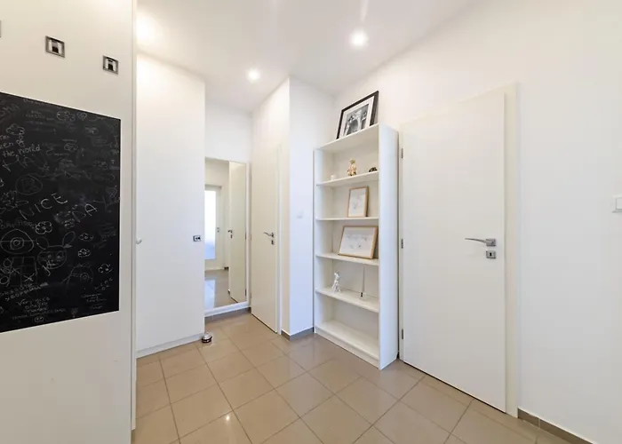 דירה Gorgeous Centre In With Free Parking