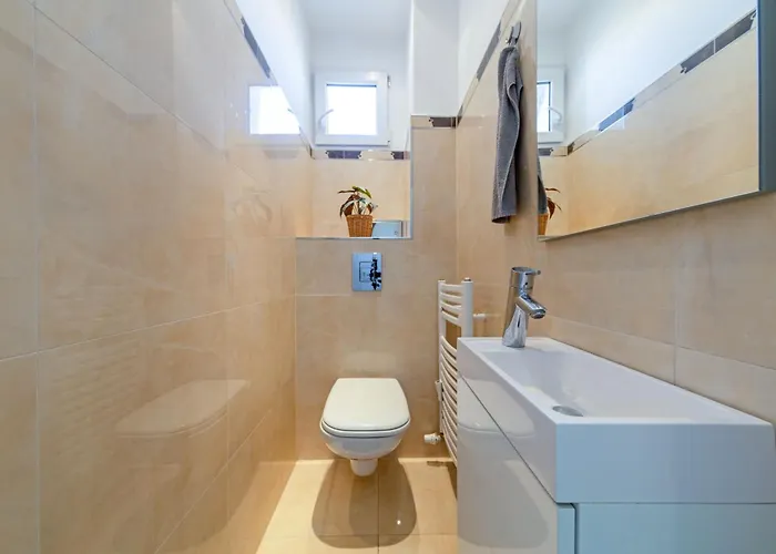 Gorgeous Centre In With Free Parking דירה *