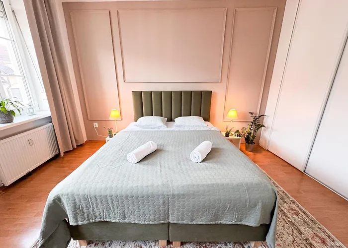 Gorgeous Centre In With Free Parking דירה *